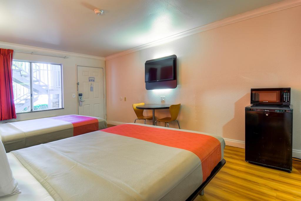 Motel 6-Menifee, Ca Eksteriør bilde