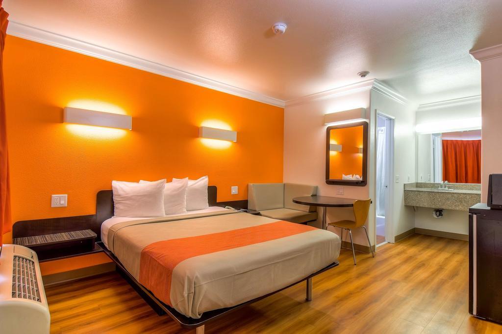 Motel 6-Menifee, Ca Eksteriør bilde